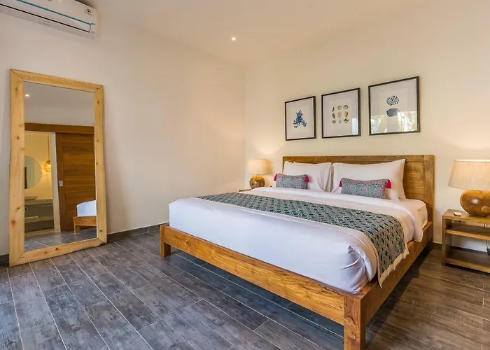 Hoi By Alfred In Bali Villa